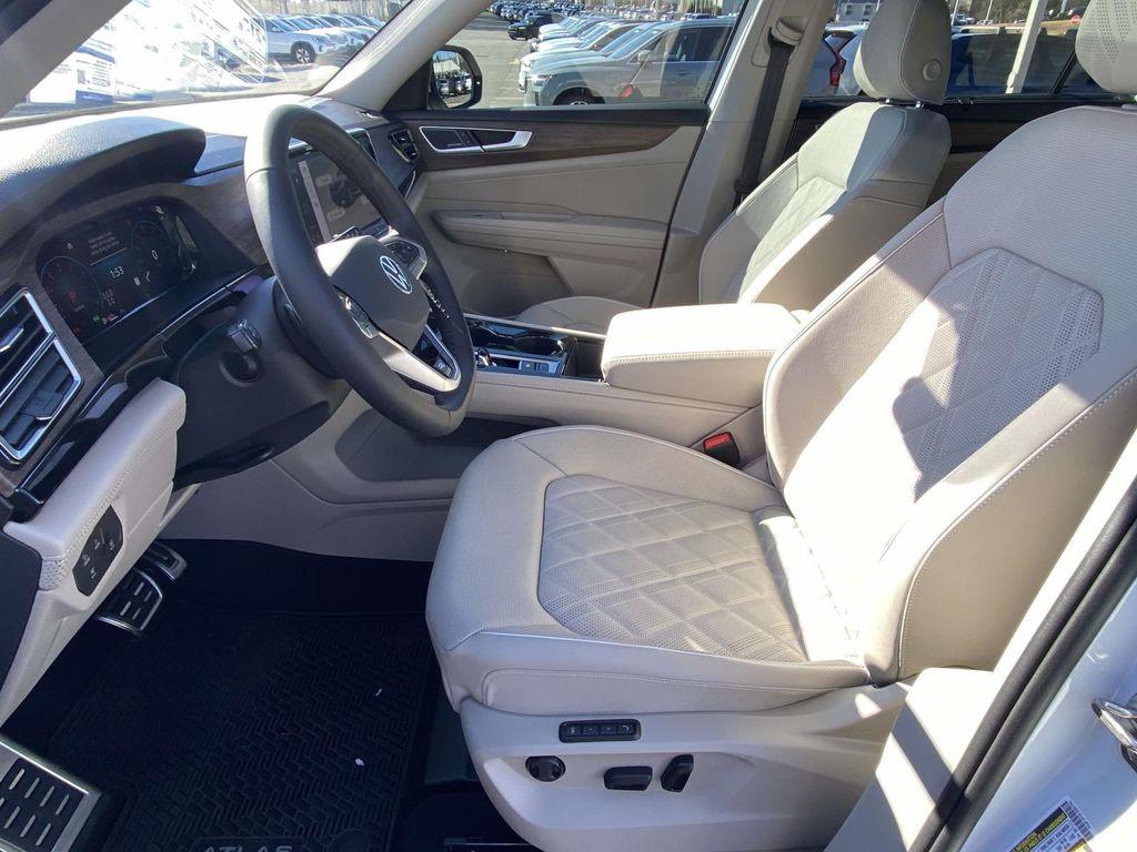 new 2026 Volkswagen Atlas car, priced at $57,344