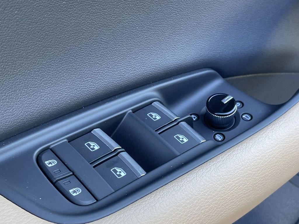 new 2026 Audi Q7 car, priced at $72,045