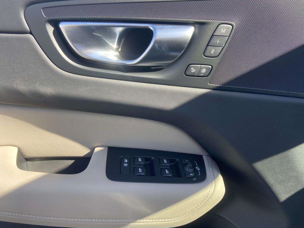 new 2026 Volvo XC60 car, priced at $57,985