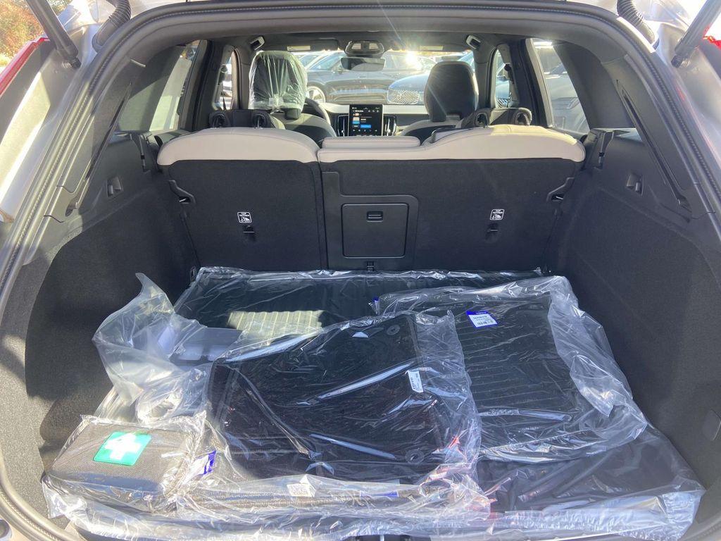 new 2026 Volvo XC60 car, priced at $57,985