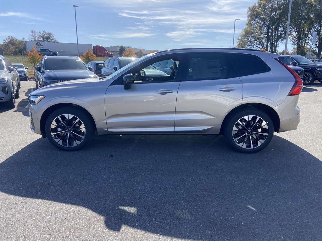 new 2026 Volvo XC60 car, priced at $57,985