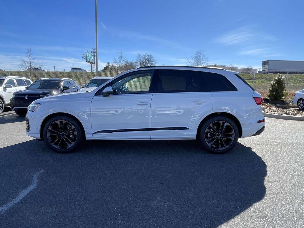 new 2026 Audi Q7 car, priced at $79,005