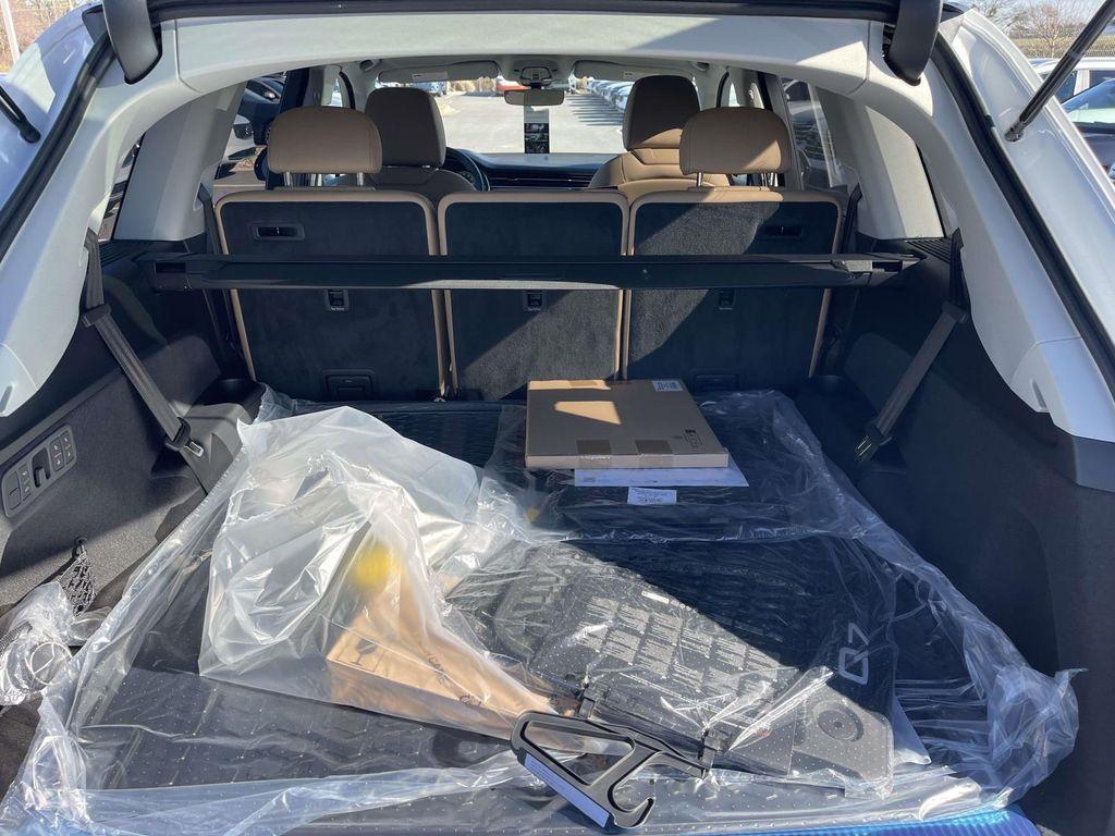 new 2026 Audi Q7 car, priced at $79,005