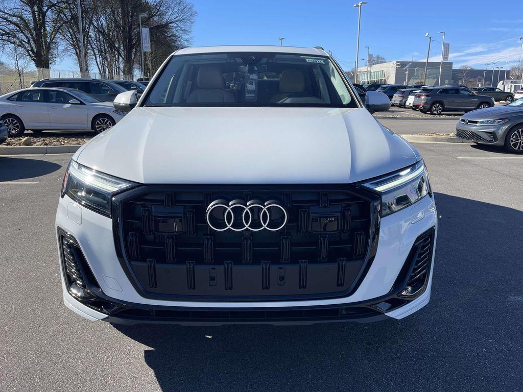new 2026 Audi Q7 car, priced at $79,005