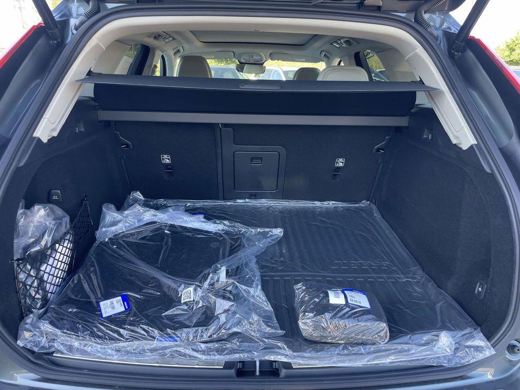 new 2026 Volvo XC60 Plug-In Hybrid car, priced at $77,630