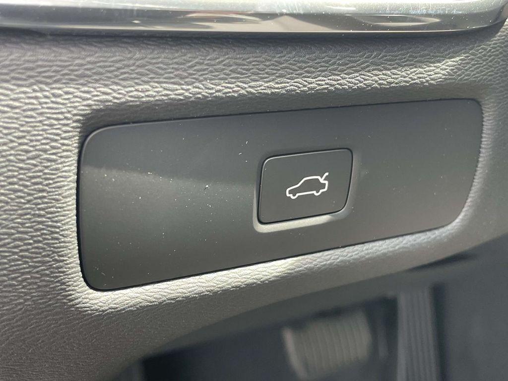 new 2026 Volvo XC60 car, priced at $51,845