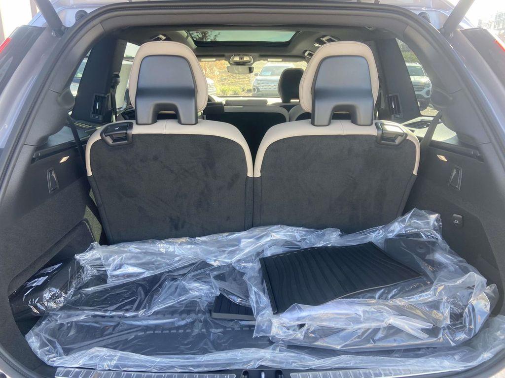 new 2026 Volvo XC90 car, priced at $71,825