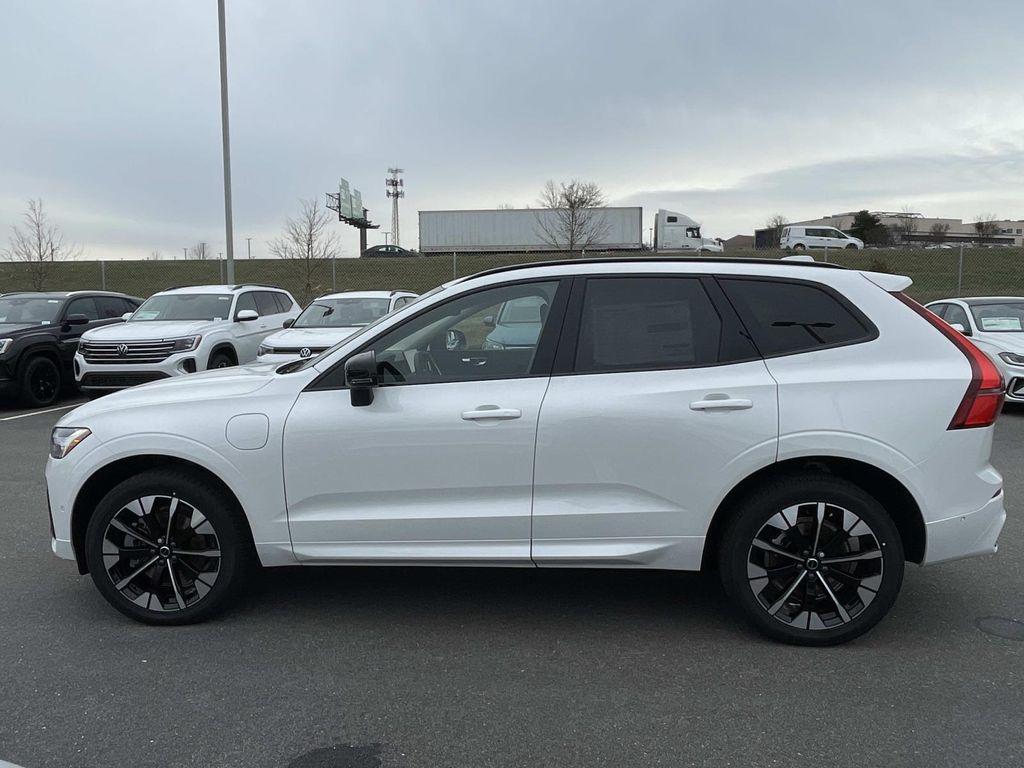new 2026 Volvo XC60 Plug-In Hybrid car, priced at $69,285