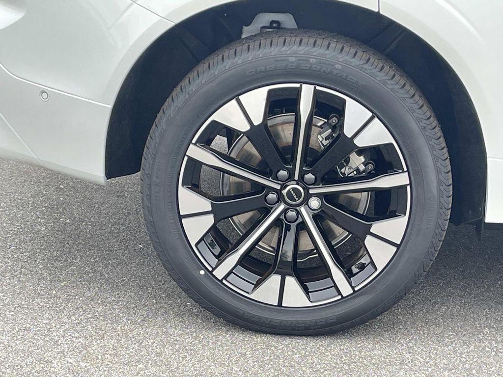 new 2026 Volvo XC60 Plug-In Hybrid car, priced at $69,285