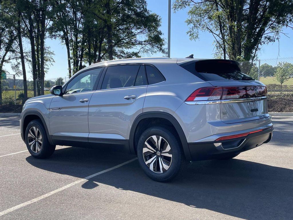 new 2026 Volkswagen Atlas Cross Sport car, priced at $40,476