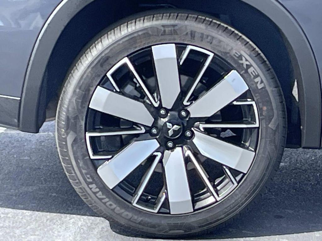 used 2025 Mitsubishi Outlander car, priced at $26,999