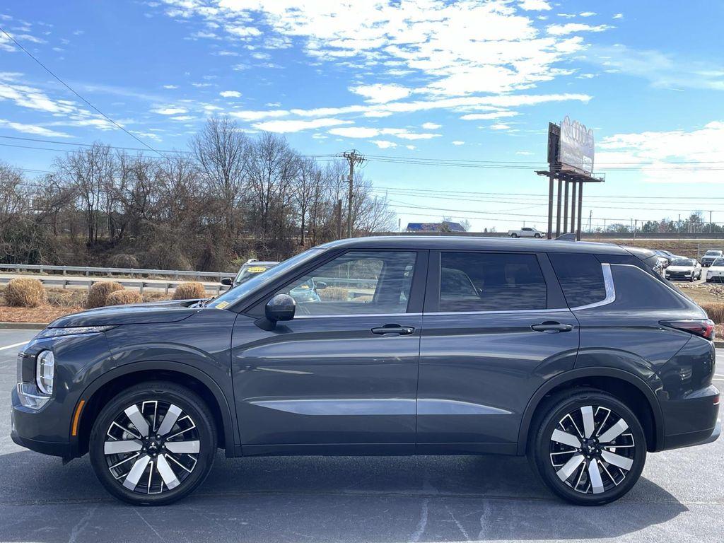 used 2025 Mitsubishi Outlander car, priced at $26,999