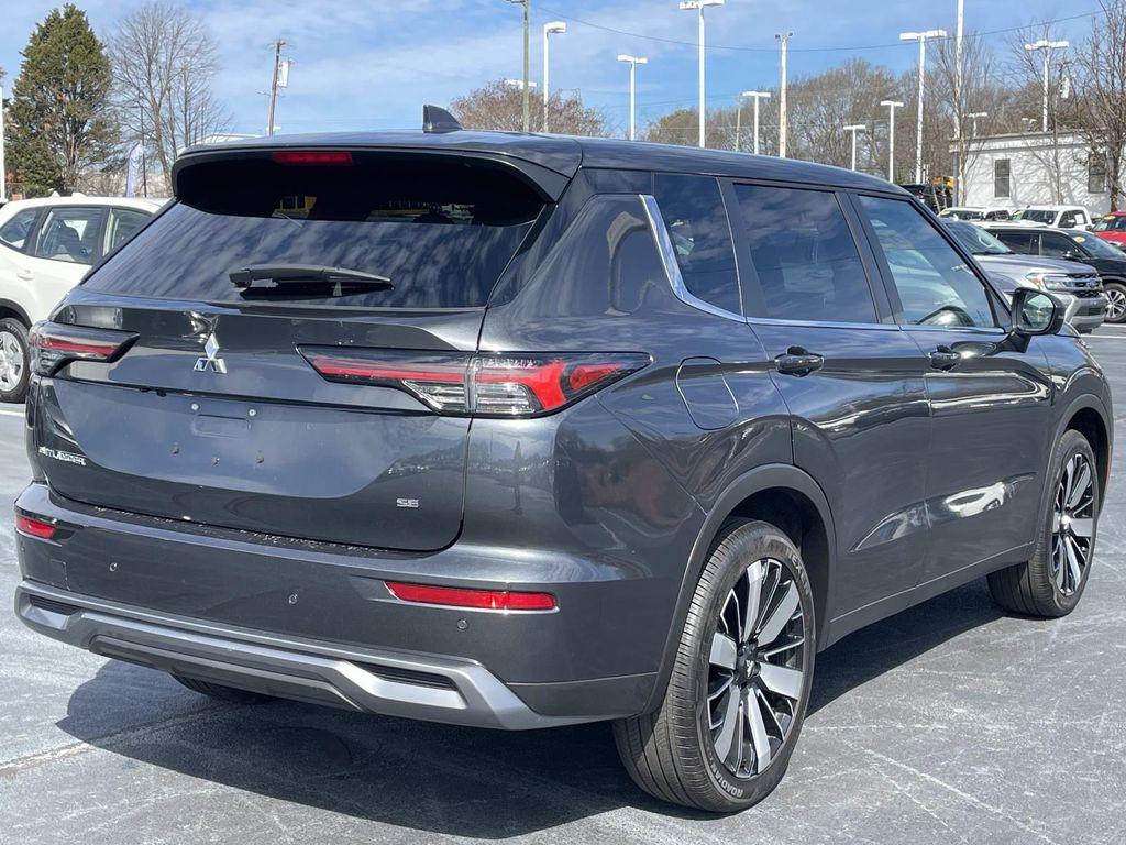 used 2025 Mitsubishi Outlander car, priced at $26,999