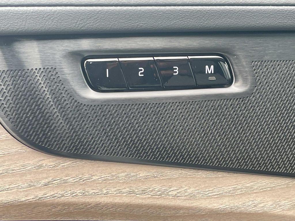 new 2026 Volvo XC90 Plug-In Hybrid car, priced at $88,045