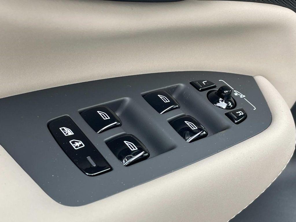 new 2026 Volvo XC90 Plug-In Hybrid car, priced at $88,045