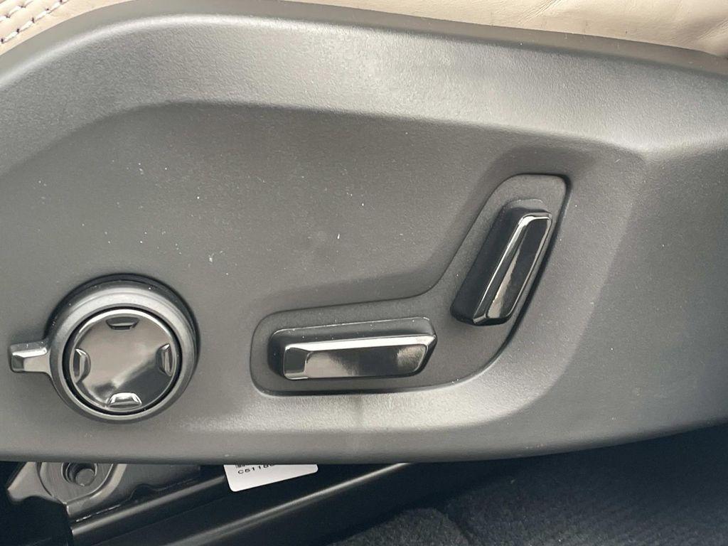 new 2026 Volvo XC90 Plug-In Hybrid car, priced at $88,045