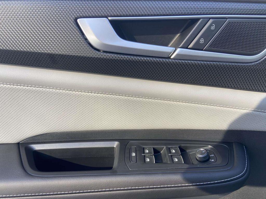 new 2026 Volkswagen Atlas Cross Sport car, priced at $52,786