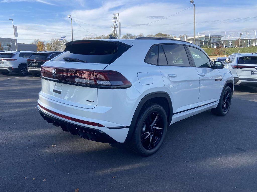 new 2026 Volkswagen Atlas Cross Sport car, priced at $52,786