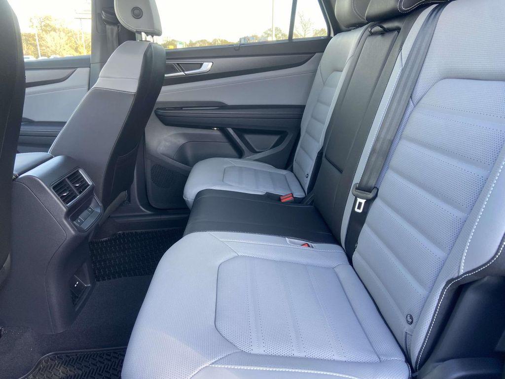 new 2026 Volkswagen Atlas Cross Sport car, priced at $52,786