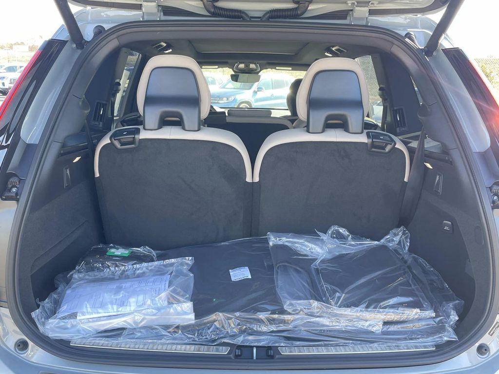 new 2026 Volvo XC90 car, priced at $72,625