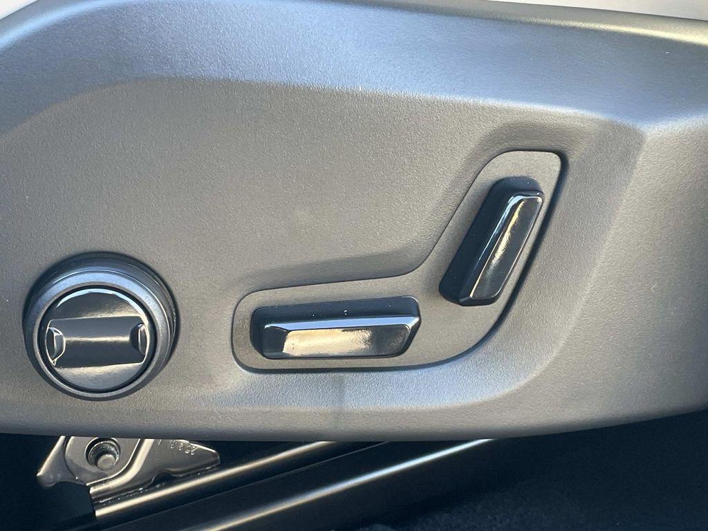 new 2026 Volvo XC90 car, priced at $72,625