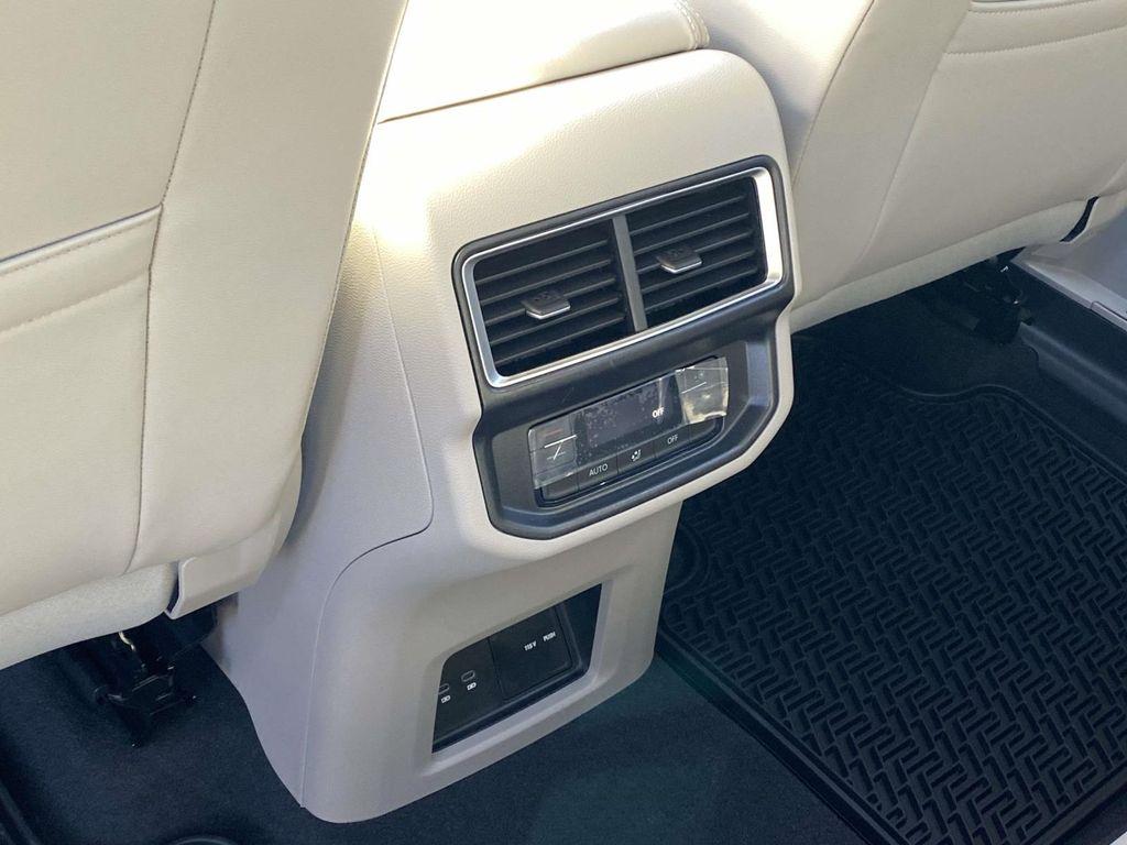 new 2026 Volkswagen Atlas car, priced at $47,751