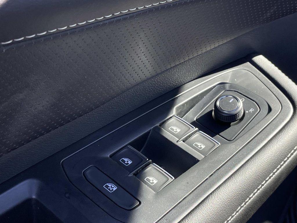 new 2026 Volkswagen Atlas car, priced at $41,486