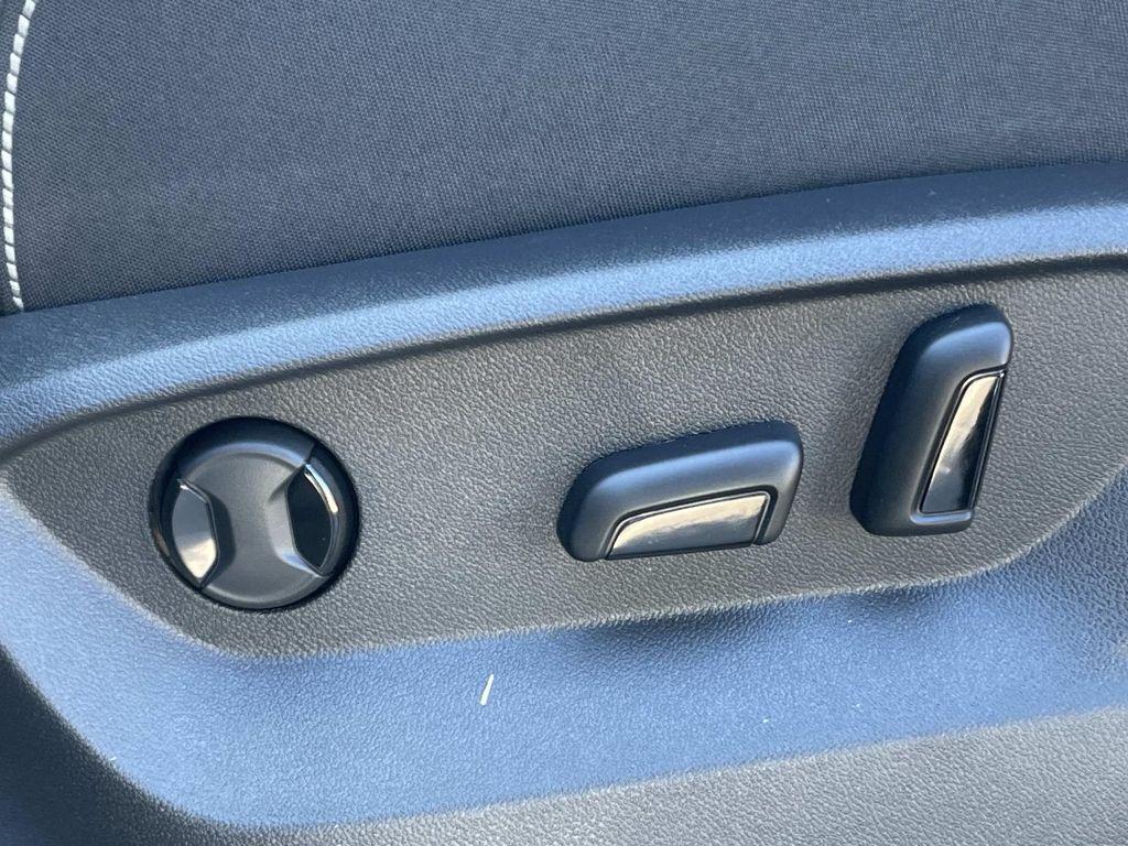 new 2026 Volkswagen Atlas car, priced at $41,486