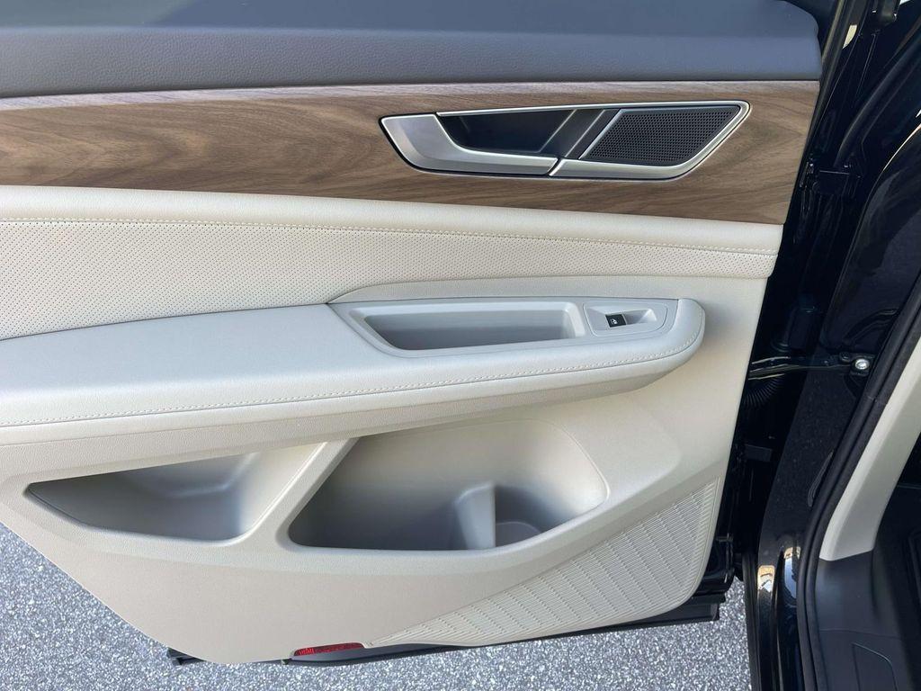 new 2026 Volkswagen Atlas car, priced at $43,386