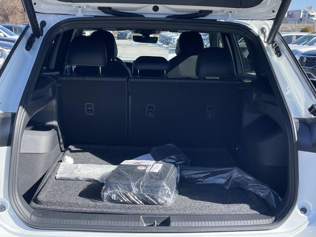 new 2026 Volkswagen Tiguan car, priced at $39,987