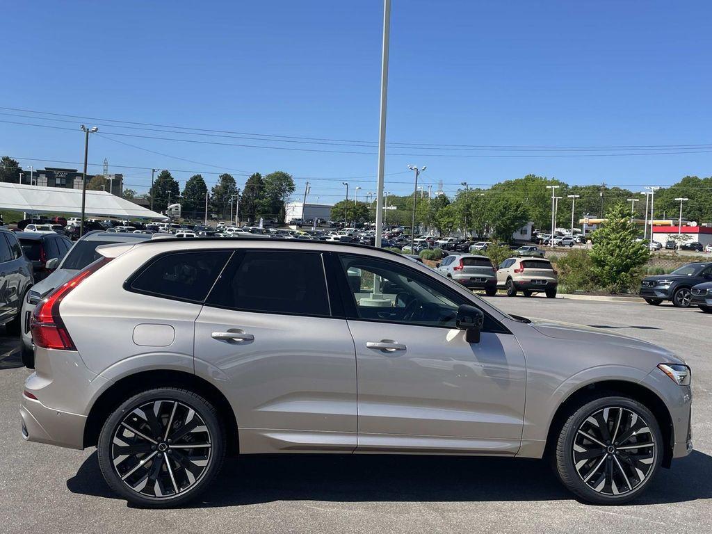 new 2026 Volvo XC60 Plug-In Hybrid car, priced at $75,805