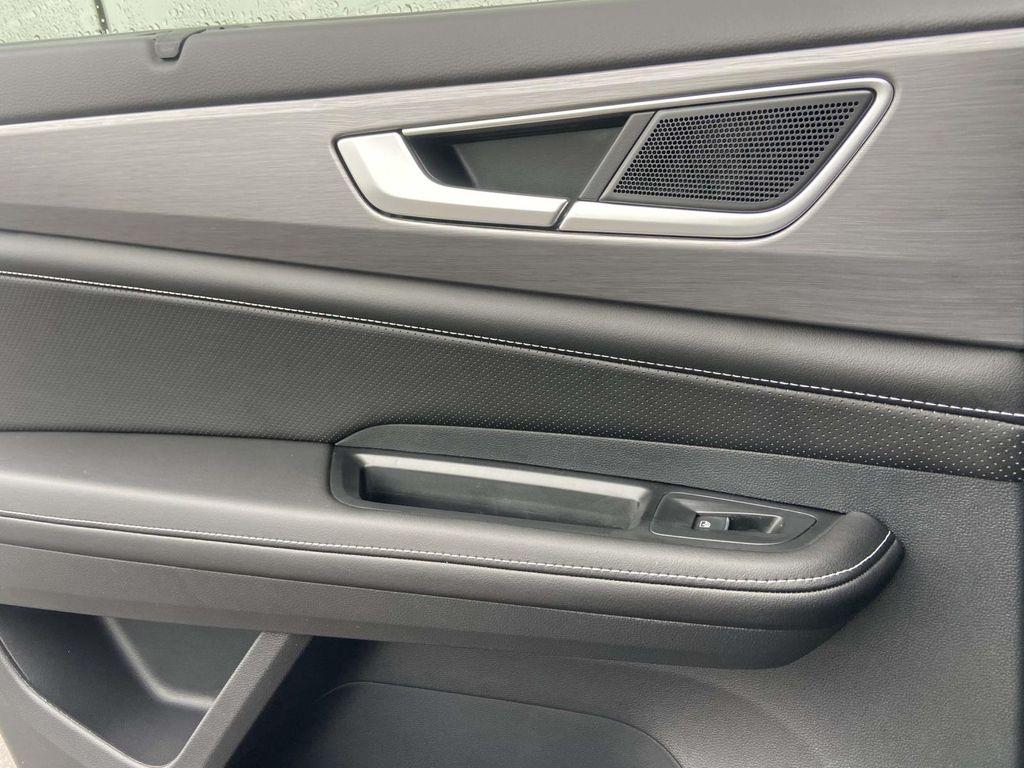 new 2026 Volkswagen Atlas Cross Sport car, priced at $48,046