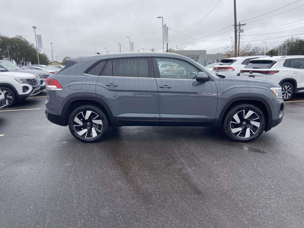 new 2026 Volkswagen Atlas Cross Sport car, priced at $48,046