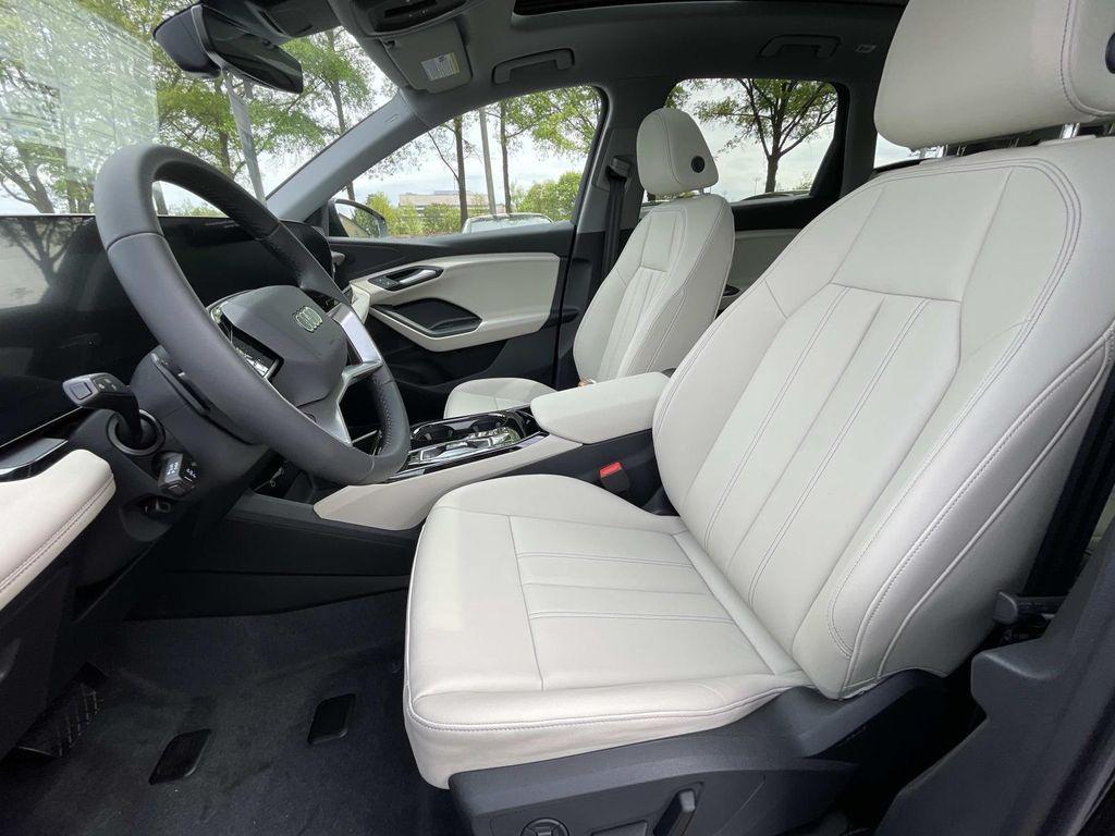 new 2025 Audi Q6 e-tron car, priced at $59,718