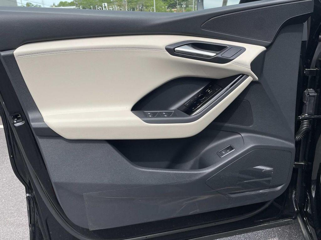 new 2025 Audi Q6 e-tron car, priced at $59,718
