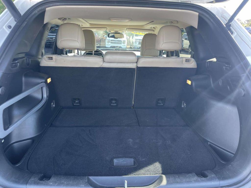 used 2018 Jeep Cherokee car, priced at $12,995