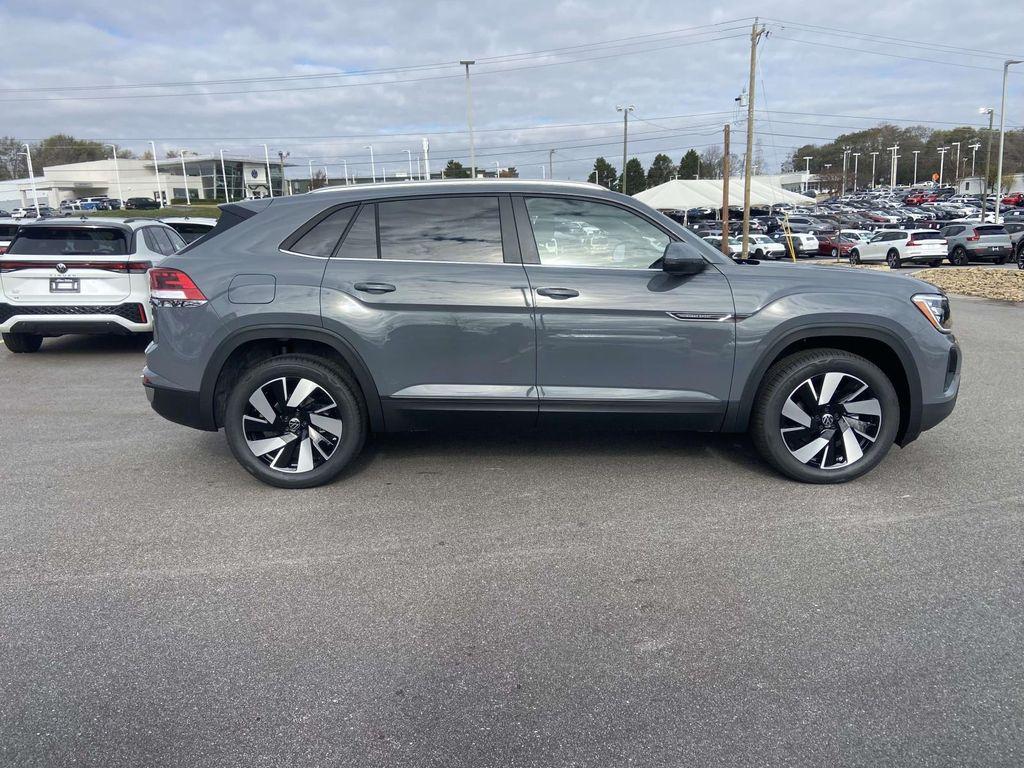 new 2026 Volkswagen Atlas Cross Sport car, priced at $46,444
