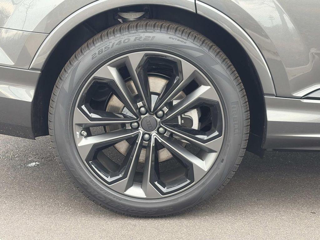 new 2026 Audi Q7 car, priced at $82,110