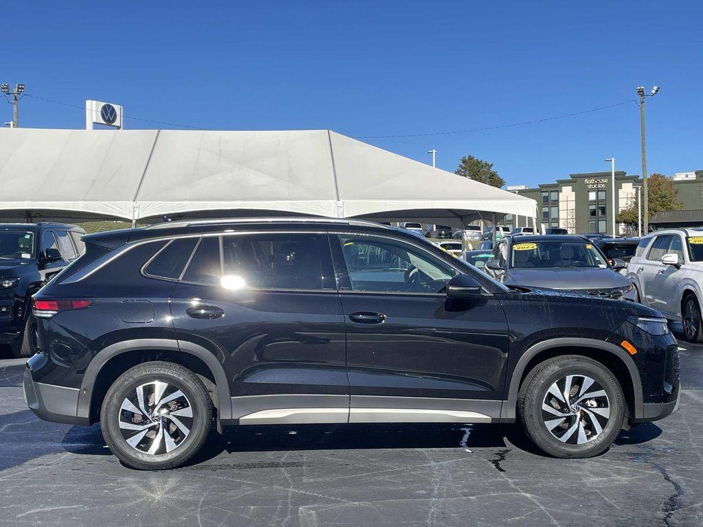 used 2025 Volkswagen Tiguan car, priced at $29,999