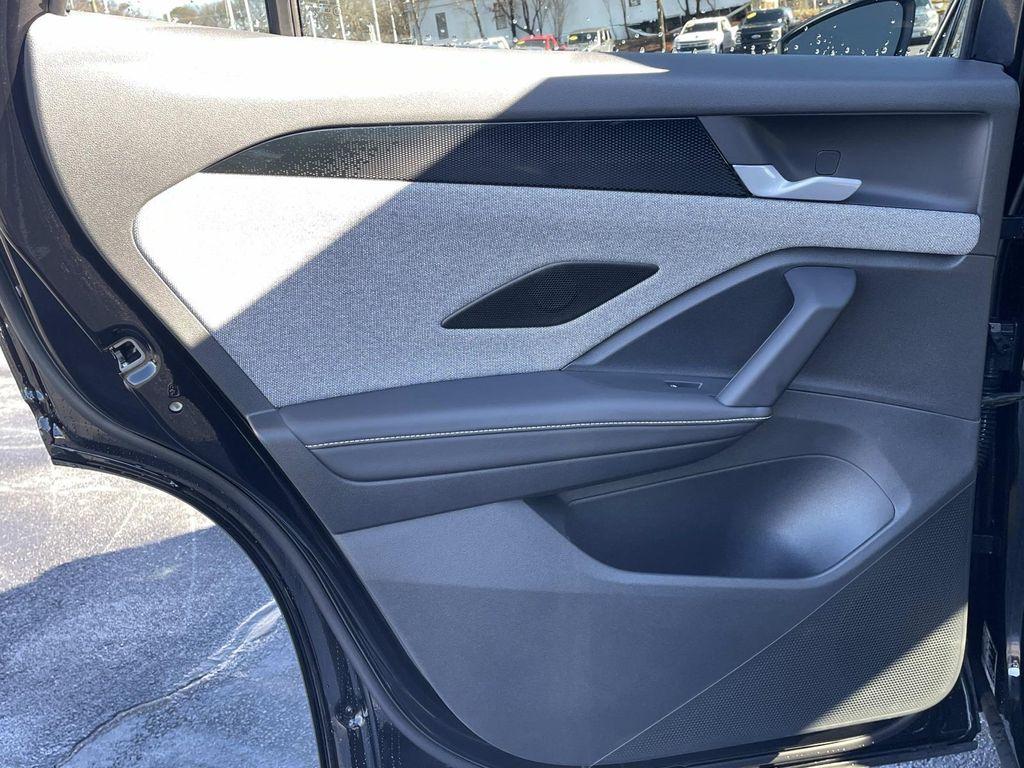 used 2025 Volkswagen Tiguan car, priced at $29,999