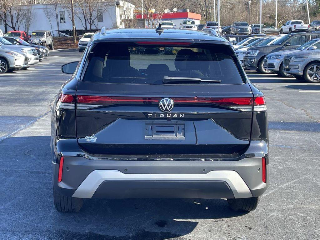 used 2025 Volkswagen Tiguan car, priced at $29,999