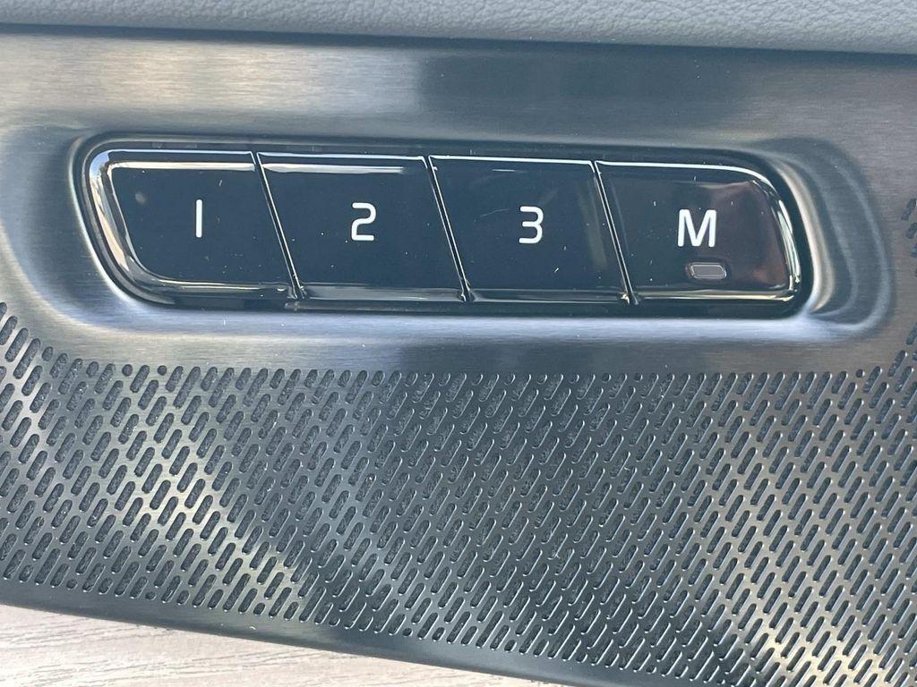 new 2026 Volvo XC90 Plug-In Hybrid car, priced at $85,745