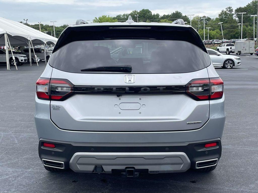 used 2025 Honda Pilot car, priced at $44,999