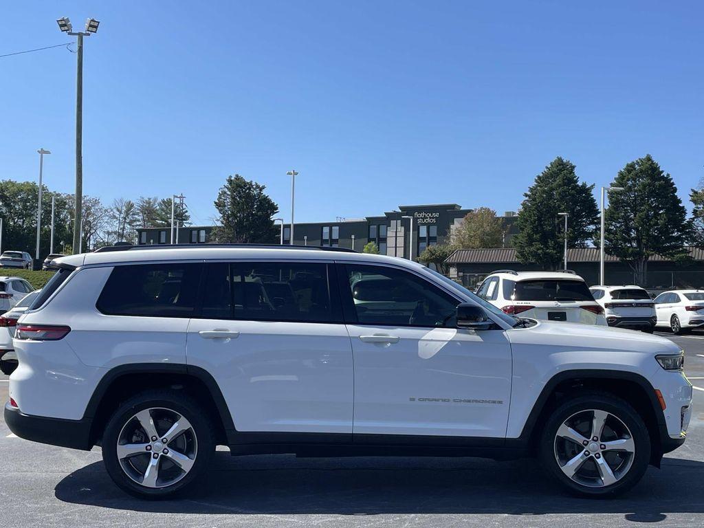 used 2021 Jeep Grand Cherokee L car, priced at $30,499