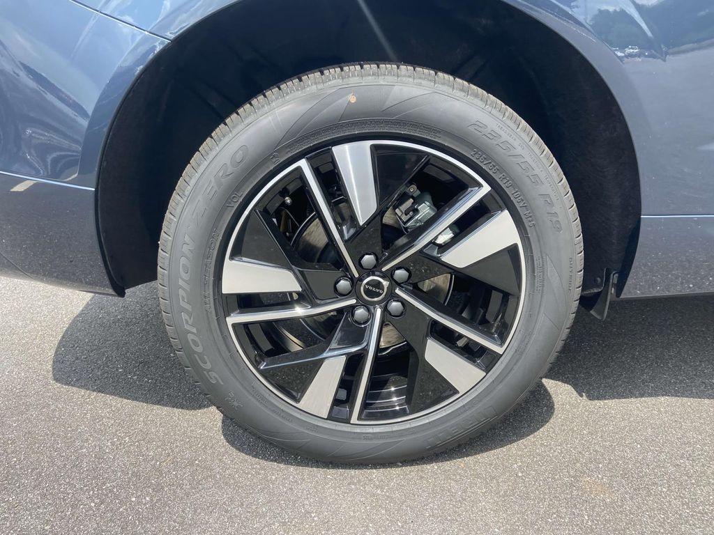 new 2026 Volvo XC60 car, priced at $46,545