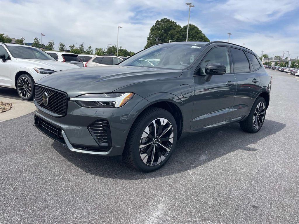 new 2026 Volvo XC60 Plug-In Hybrid car, priced at $69,435