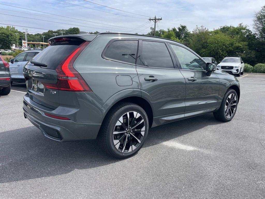 new 2026 Volvo XC60 Plug-In Hybrid car, priced at $69,435