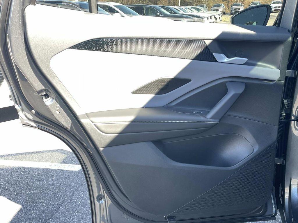 new 2026 Volkswagen Tiguan car, priced at $39,421