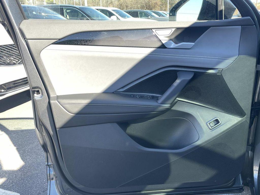 new 2026 Volkswagen Tiguan car, priced at $39,421