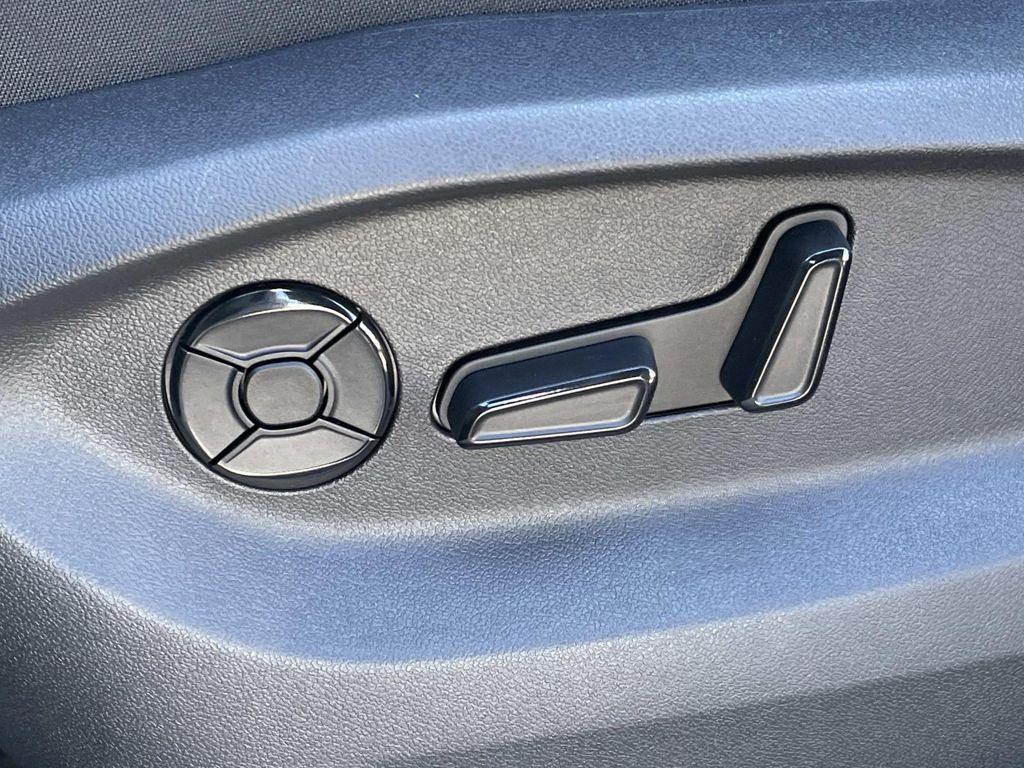 new 2026 Volkswagen Tiguan car, priced at $39,421